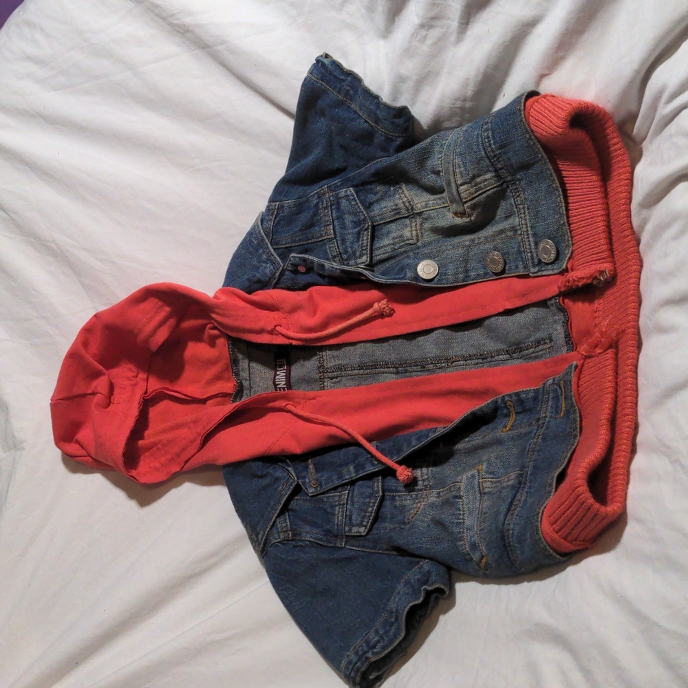 Short sleeve jean jackets